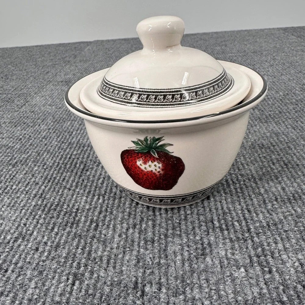 90s Pfaltzgraff Farmers Market Sugar Bowl w Lid Strawberry Fruit Cream Kitchen